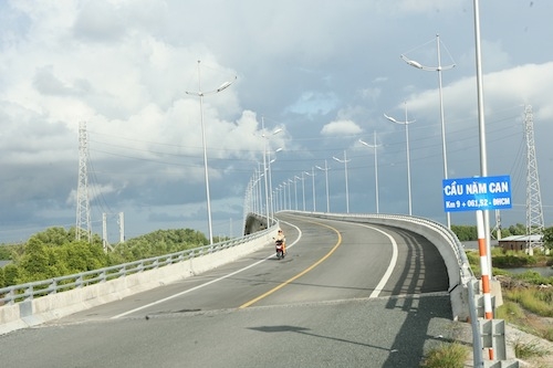 Đề xuất hơn 5.400 tỷ đồng mở rộng đường Hồ Chí Minh đoạn Năm Căn - Đất Mũi
