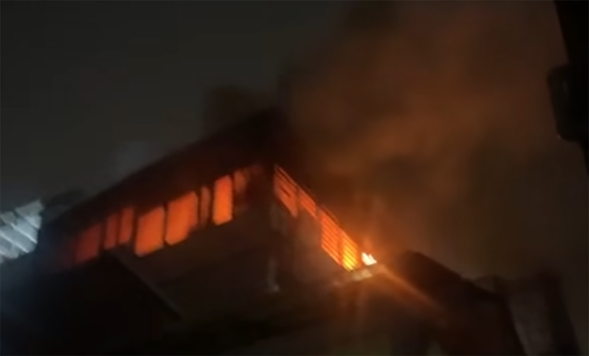 Vụ cháy xảy ra tại tầng tum của ngôi nhà