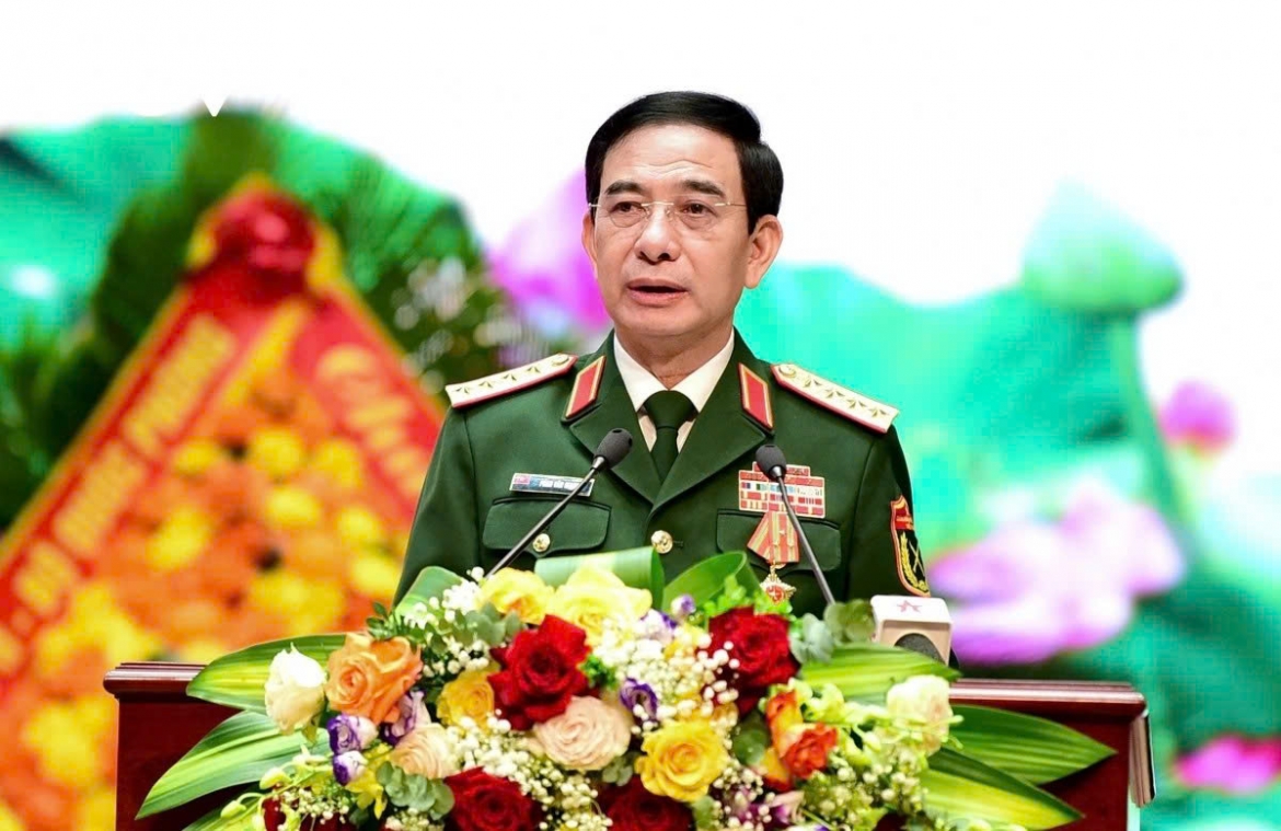 Đại tướng Phan Văn Giang, Ủy viên Bộ Chính trị, Phó Bí thư Quân ủy Trung ương, Bộ trưởng Quốc phòng