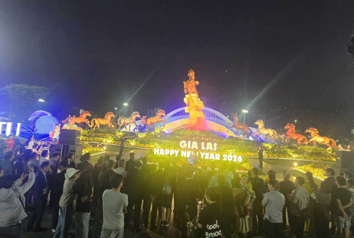 Hình ảnh ngựa chiến lấy cảm hứng từ ngựa sắt của Thánh Gióng