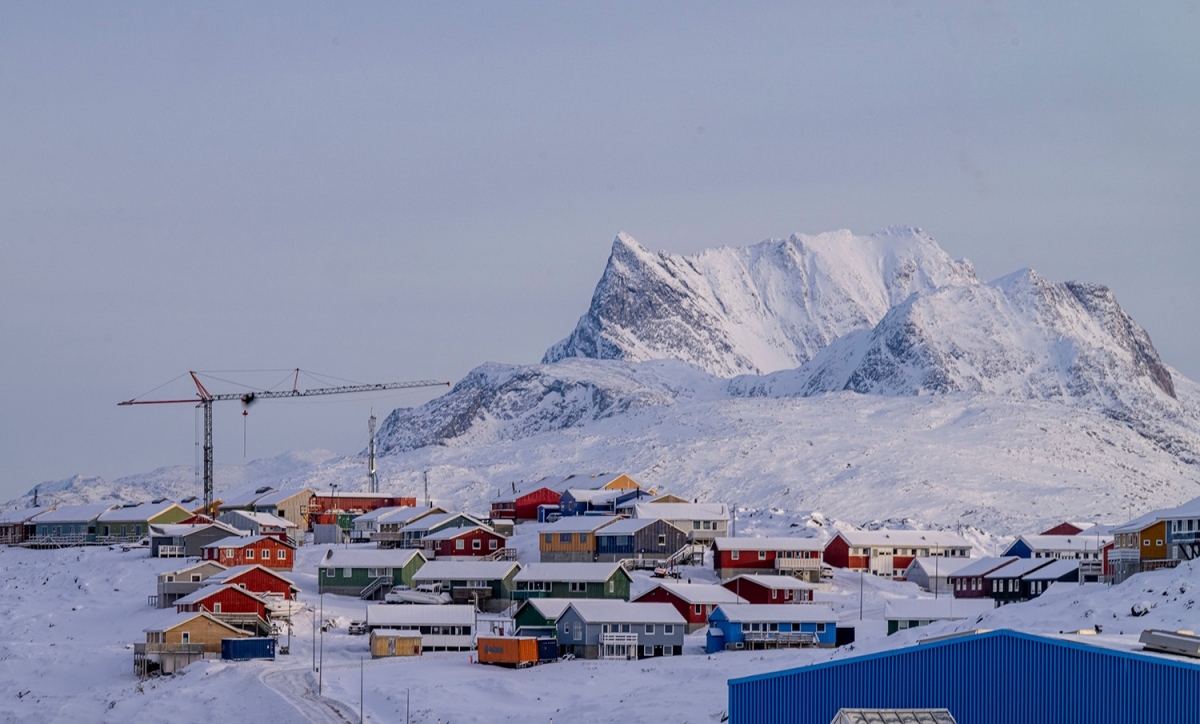 Một khu dân cư tại Nuuk, Greenland, ngày 6/2/2026. Ảnh: The Canadian Press/AP