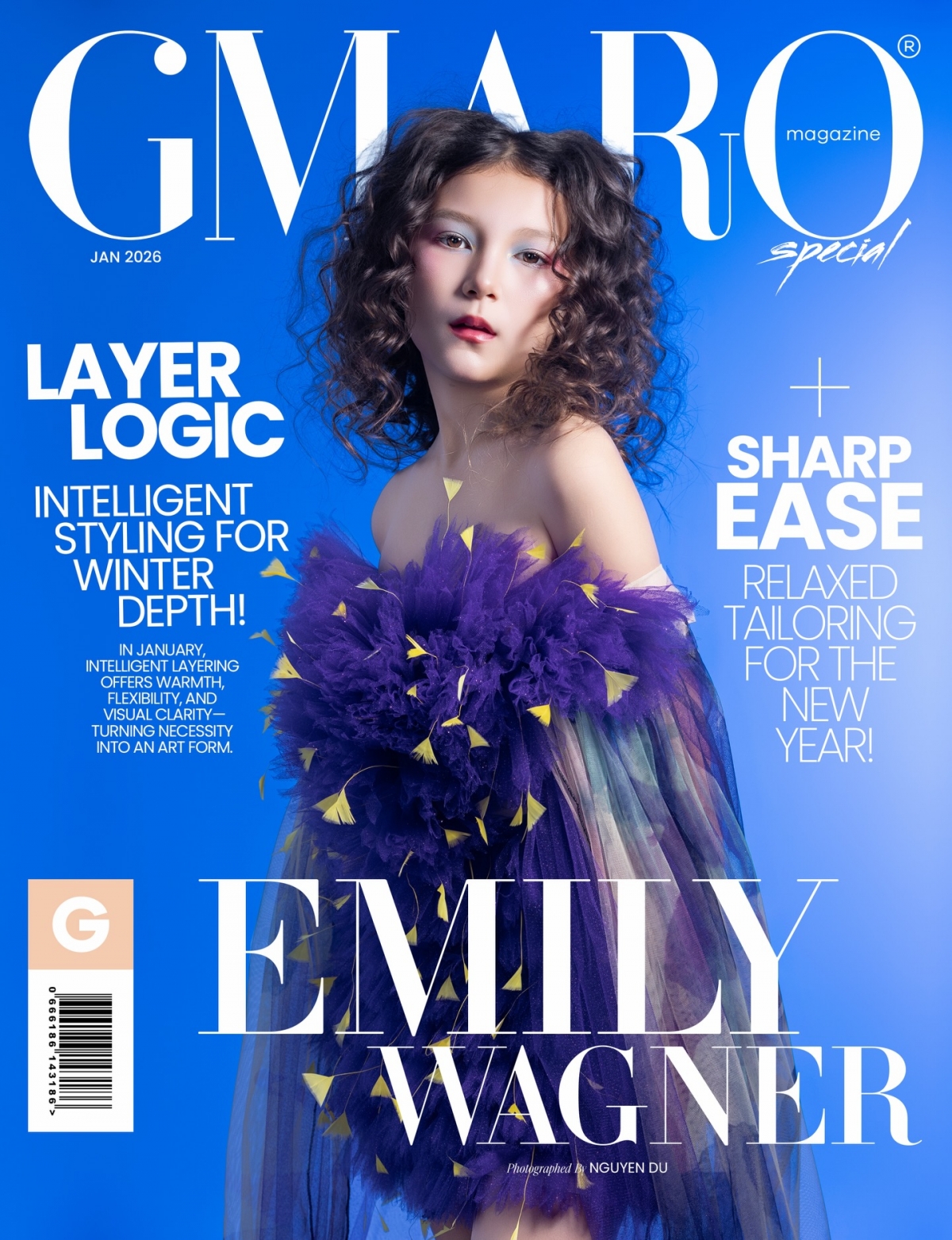 Ngay từ những khung hình editorial đầu tiên, Emily Wagner đã nhanh chóng thu hút sự chú ý bằng gương mặt thanh thoát, hài hòa.