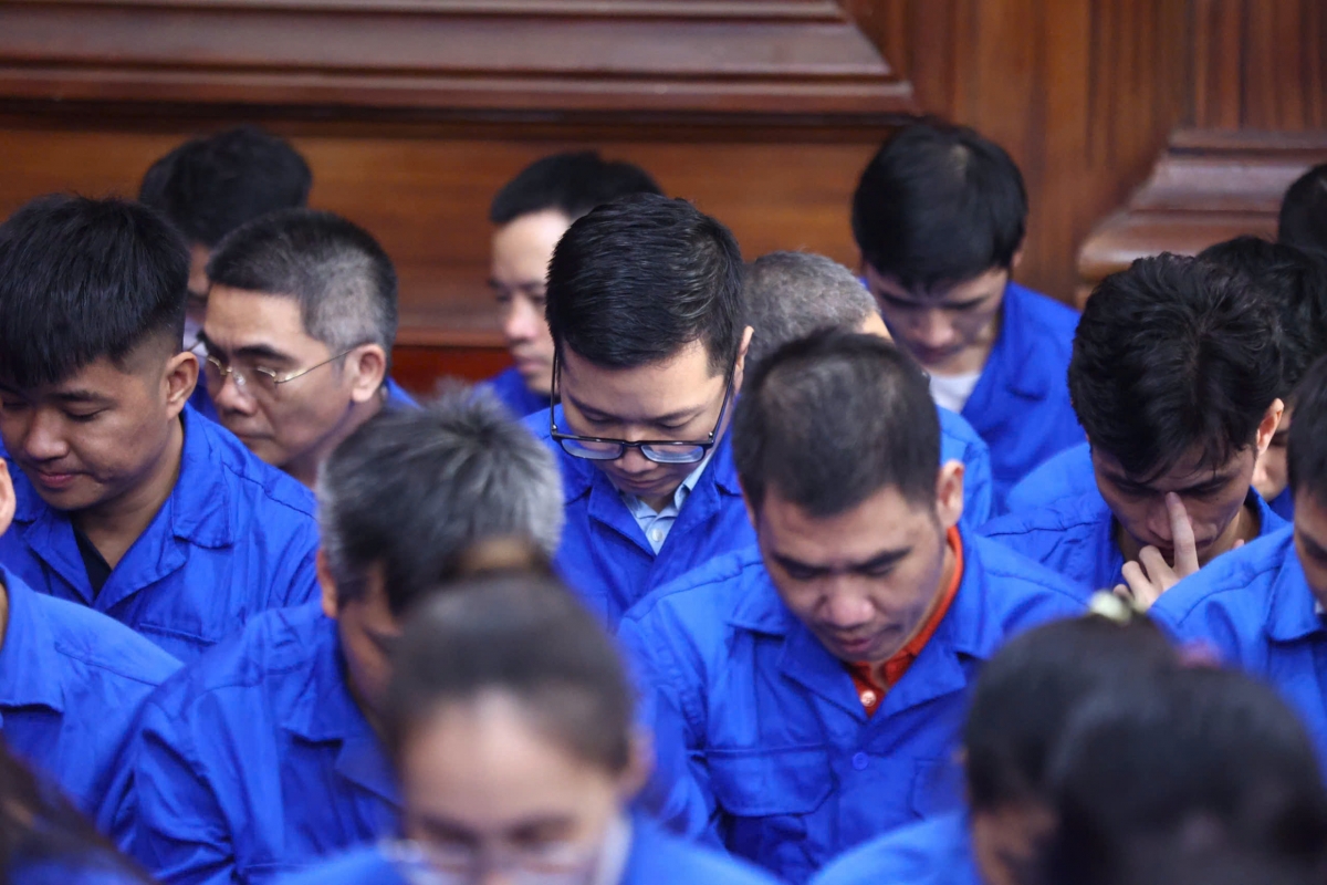 100 bị cáo trong vụ án bị tuyên phạt từ 2 năm tù đến 27 năm tù. (Ảnh: A. T)