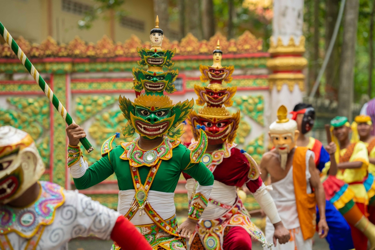 Bộ phim tiếp tục hướng khai thác văn hóa dân gian trên màn ảnh rộng. (Ảnh: Galaxy Studio)