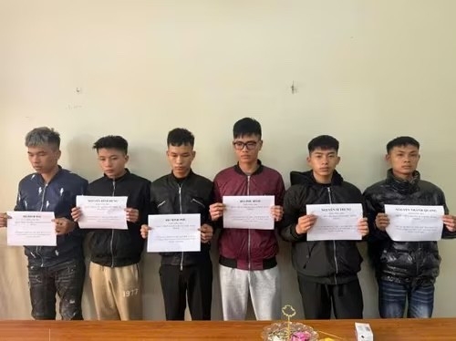  Công an TP Hải Phòng vừa triệu tập các đối tượng tham gia hành hung một thành viên Đội an ninh cơ sở.