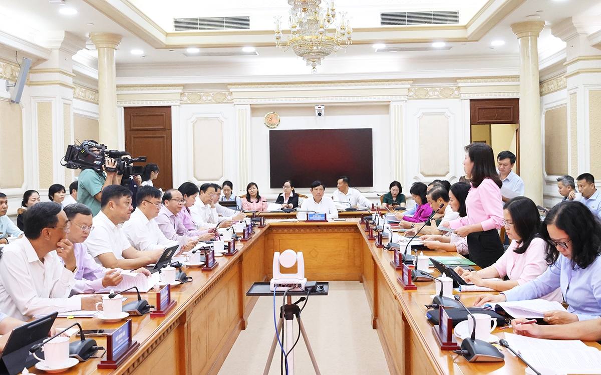 Quang cảnh phiên họp (Ảnh: Yến Nhi)