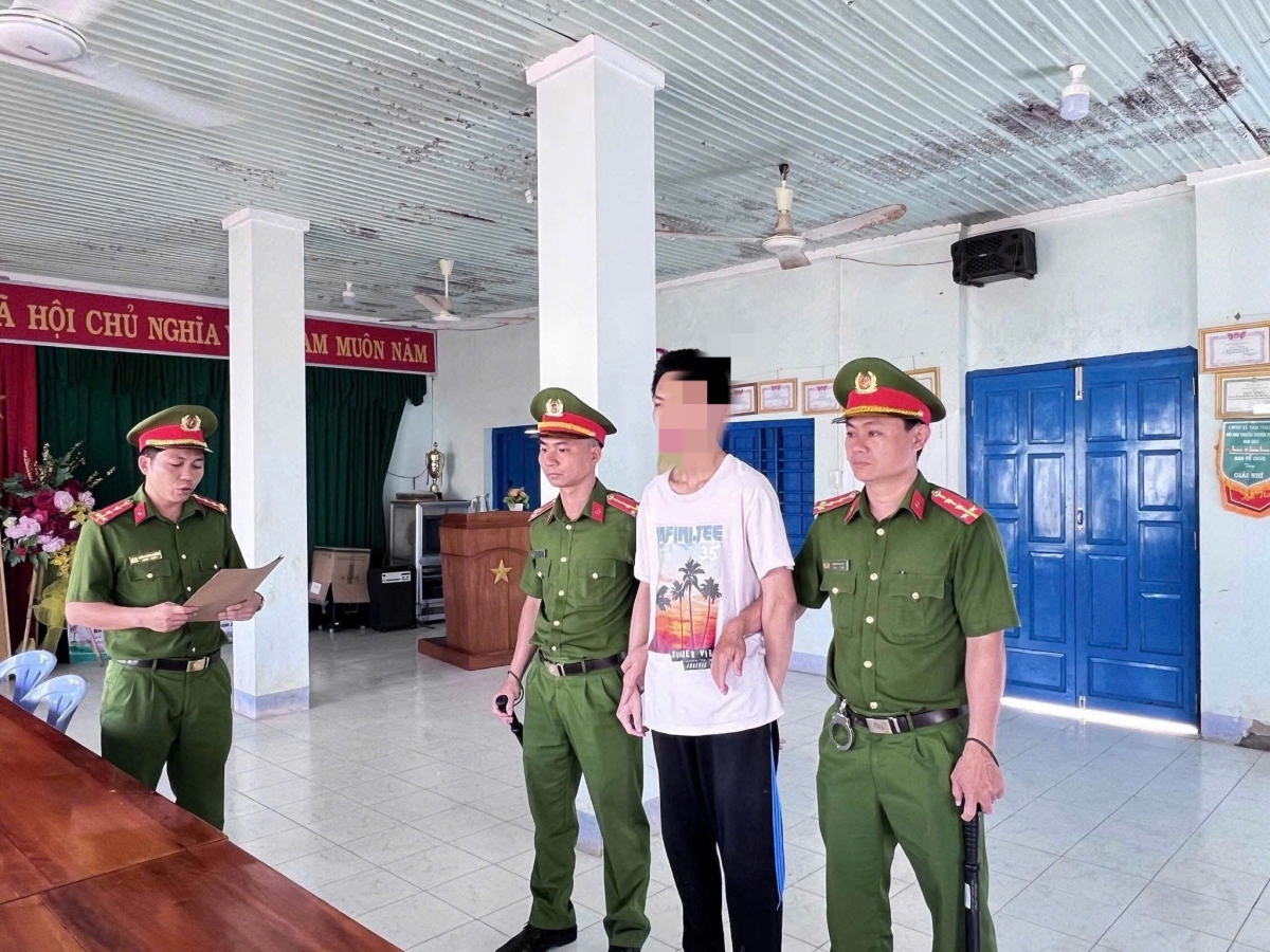 Võ Thái Di tại cơ quan công an. Ảnh: CALĐ