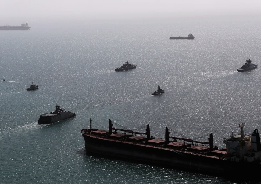 Iran và Nga tập trận chung tại Ấn Độ Dương. Ảnh: AP