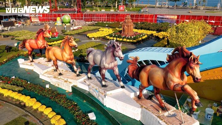 Hình tượng linh vật Ngựa Bính Ngọ 2026 được xây dựng hòa quyện giữa truyền thống văn hóa, lịch sử hào hùng của dân tộc Việt Nam và vùng đất Gia Lai.