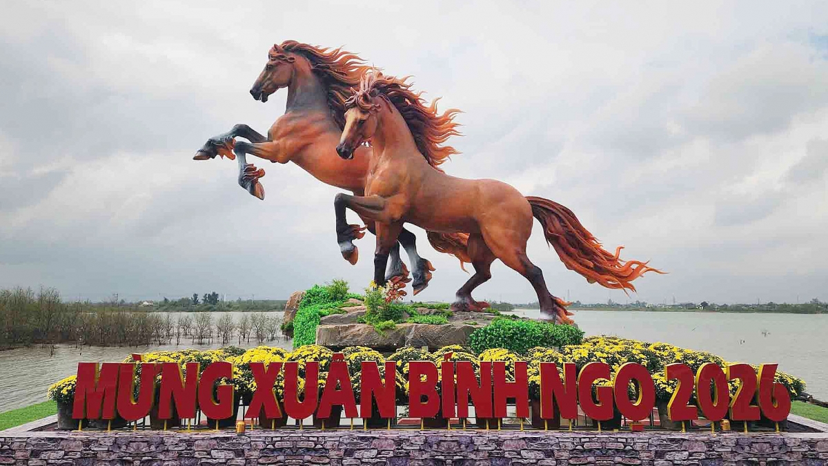 Linh vật song mã, khu sinh thái Triệu Độ, Triệu Bình, Quảng Trị. (Ảnh: Đinh Văn Tâm)