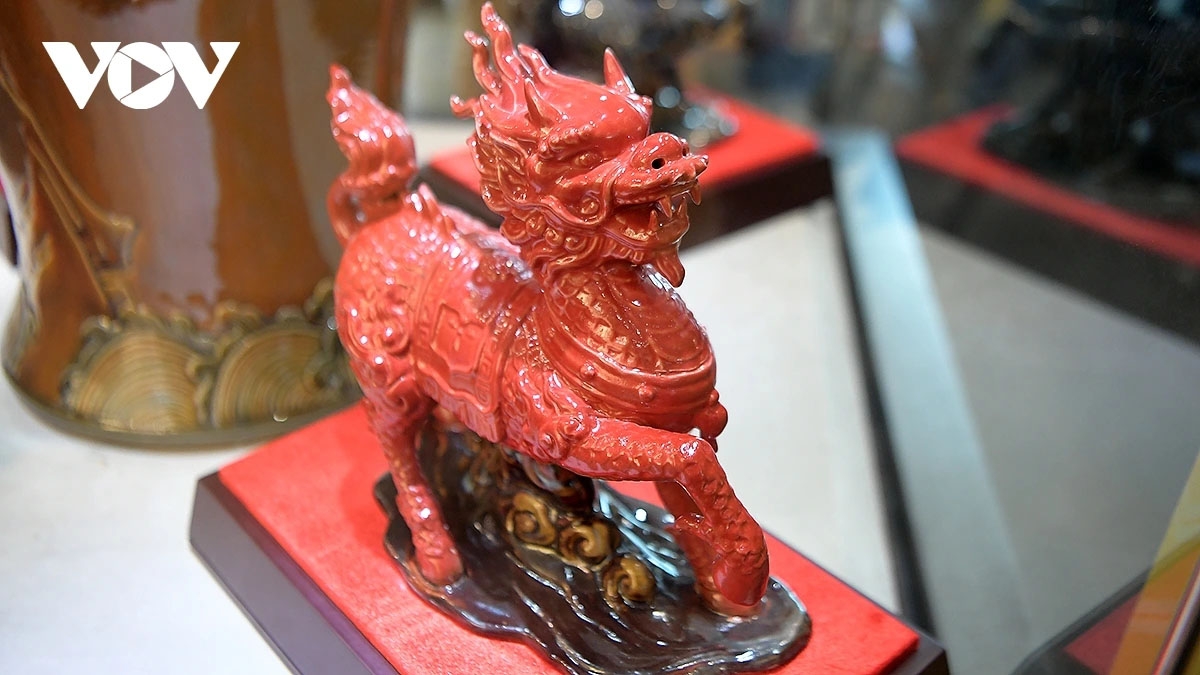 Trong nghệ thuật trang trí, hình ảnh long mã luôn gắn liền ước vọng về một thế giới an lạc, thái bình và thịnh vượng. 