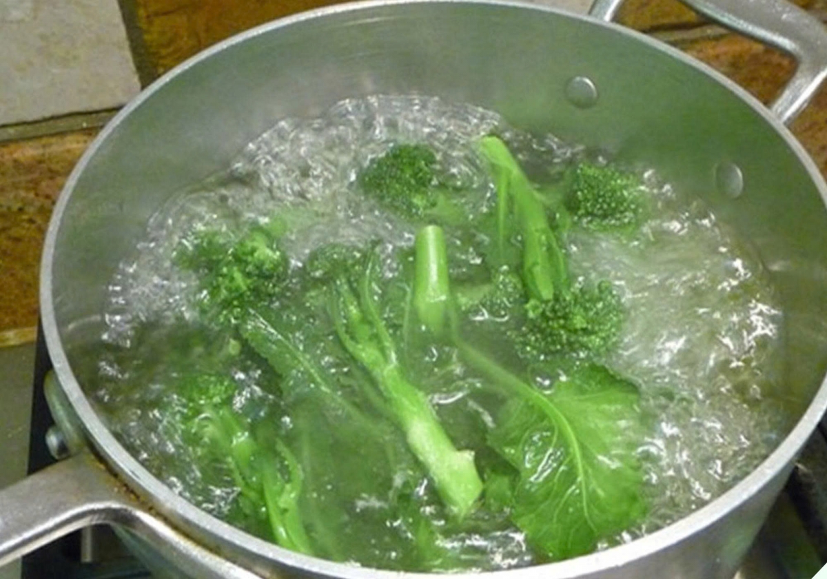 Nếu chế biến không đúng cách, rau rất dễ mất màu và hao hụt vitamin