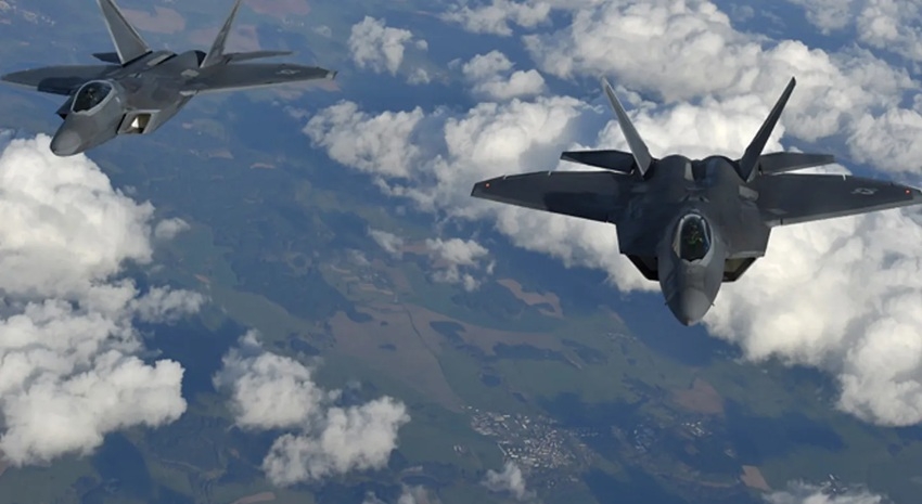 Máy bay chiến đấu F-22 Raptor của Mỹ. Ảnh: Reuters