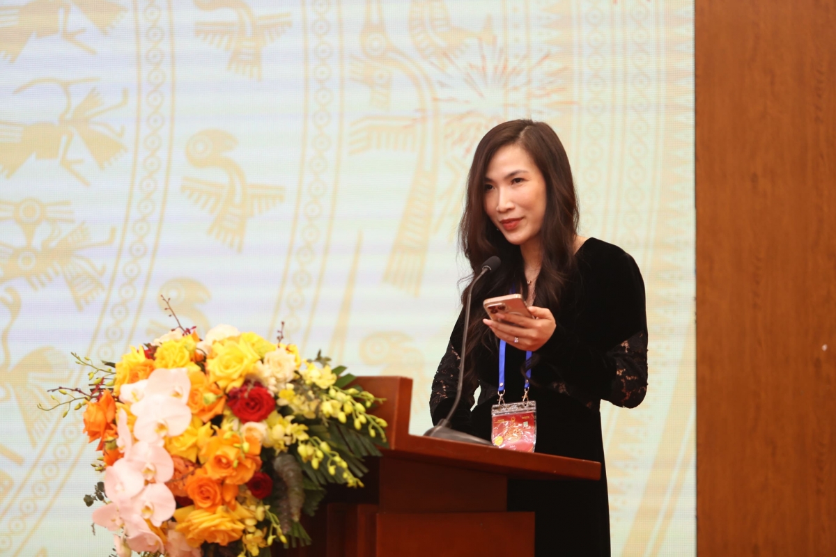 Chị Nguyễn Thu Trang - Tổng Thư ký Tổ chức diễn đàn kinh tế Thụy Sỹ-Việt Nam. Ảnh: Minh Đức