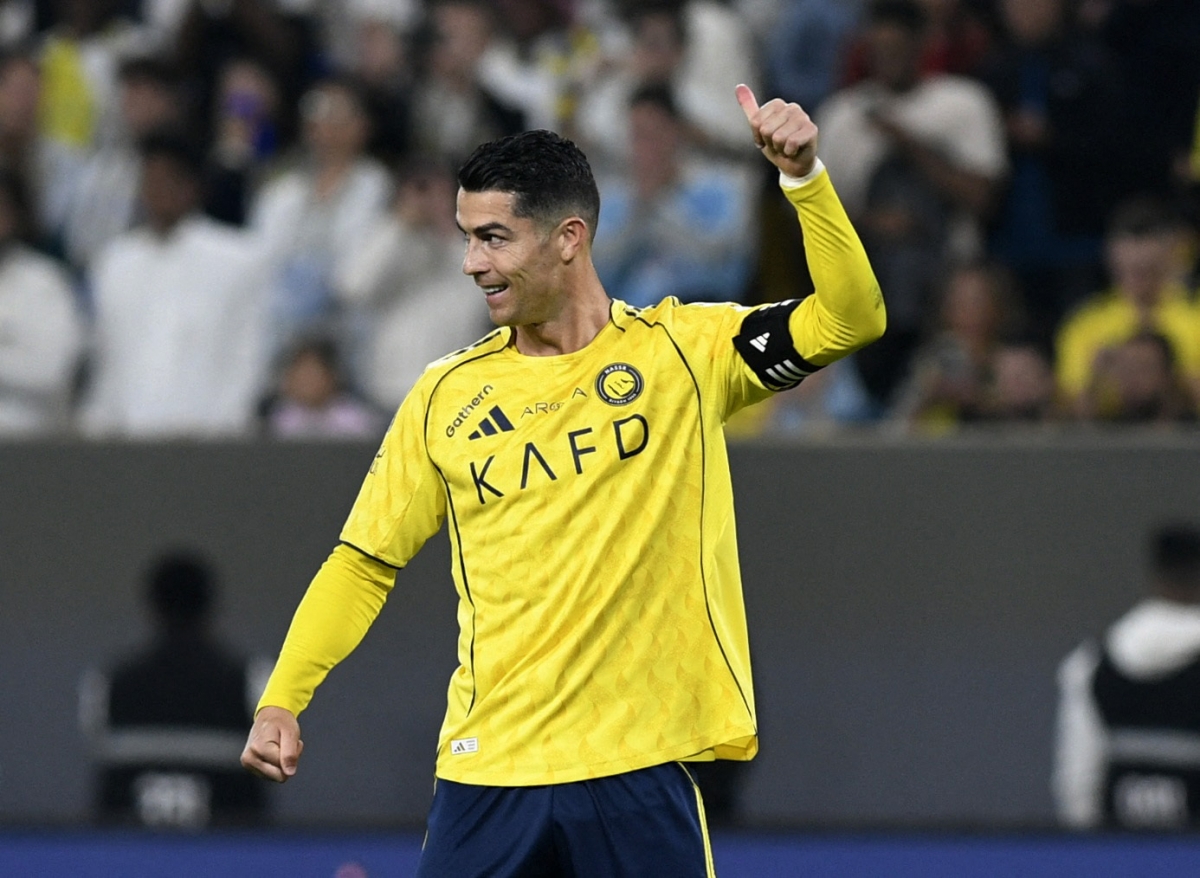 Ronaldo cán mốc 500 bàn thắng từ sau tuổi 30 (Ảnh: Reuters).