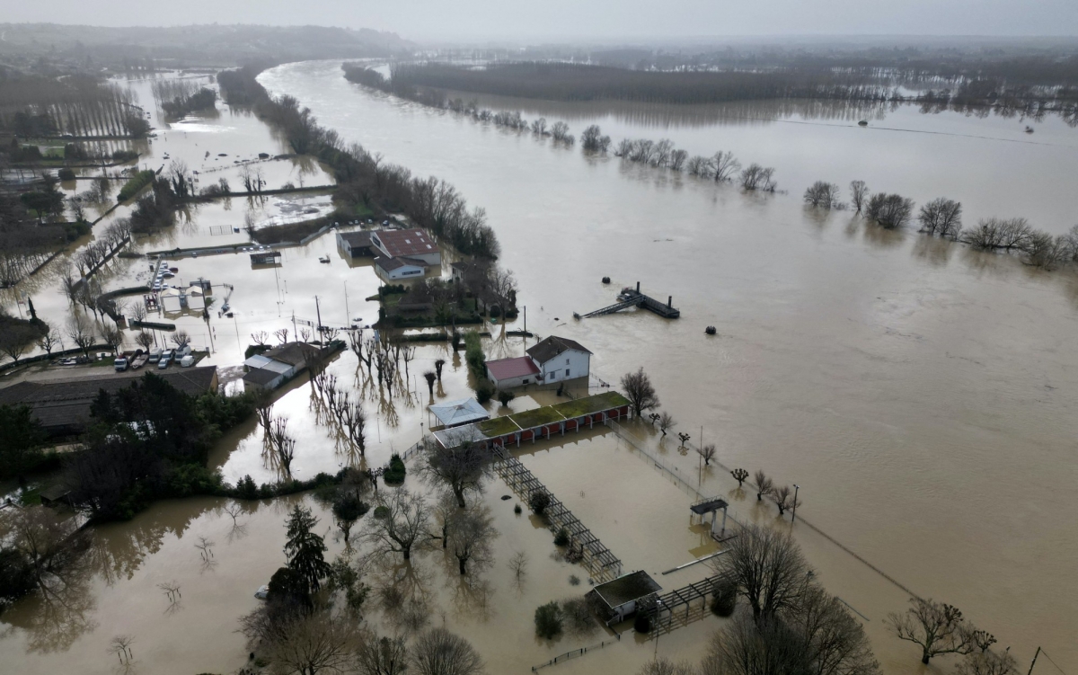 Một khu vực ngập lụt hôm 17/2 tại Gironde, miền Tây nước Pháp. Nguồn: Reuters