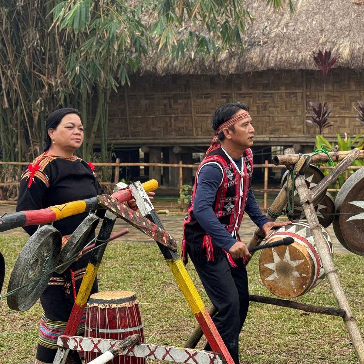 Hoạt động văn hóa tại Làng Văn hóa – Du lịch các dân tộc Việt Nam. (Ảnh: Cục VHDT)