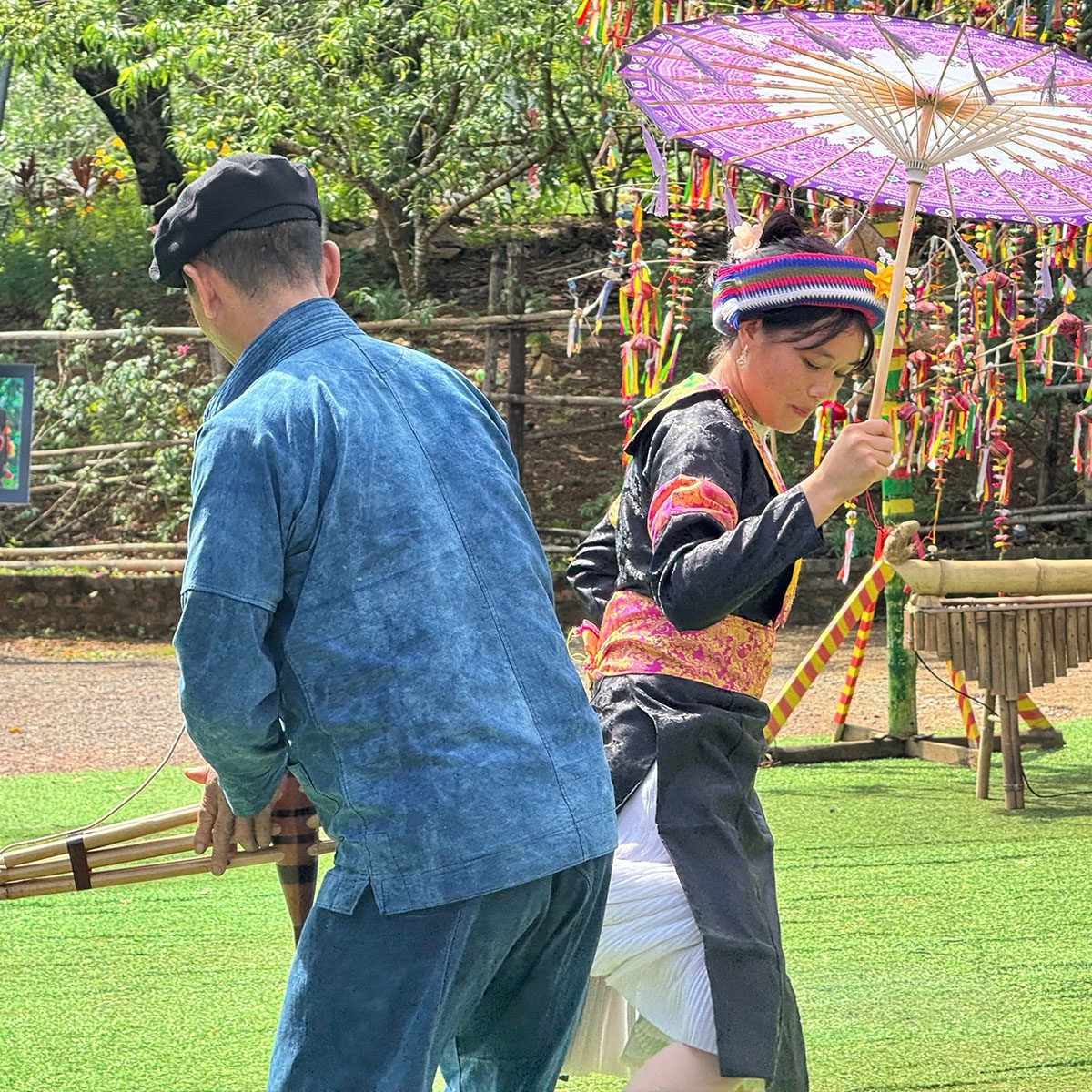 Hoạt động văn hóa tại Làng Văn hóa – Du lịch các dân tộc Việt Nam. (Ảnh: Cục VHDT)