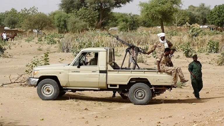 Xung đột bùng phát ở Darfur.  Ảnh RT.