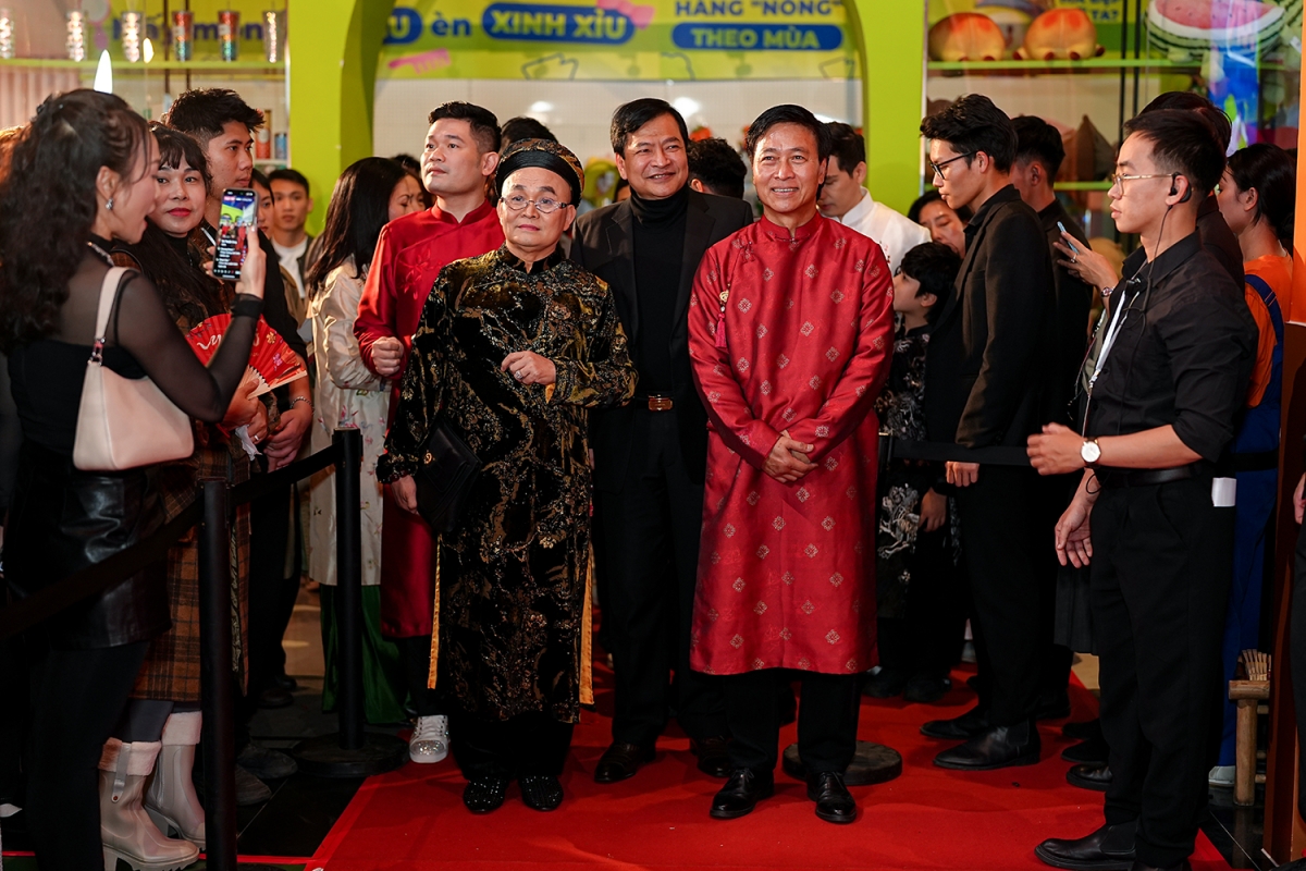 Nghệ sĩ Xuân Hinh và nghệ sĩ Quốc Tuấn