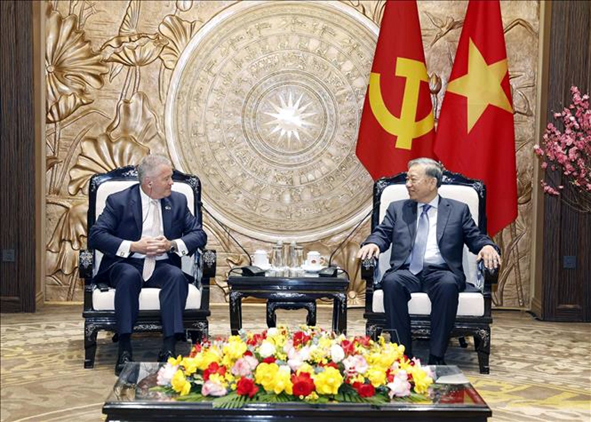 Tổng Bí thư Tô Lâm tiếp Trợ lý Ngoại trưởng Hoa Kỳ Michael George DeSombre - Ảnh: TTXVN