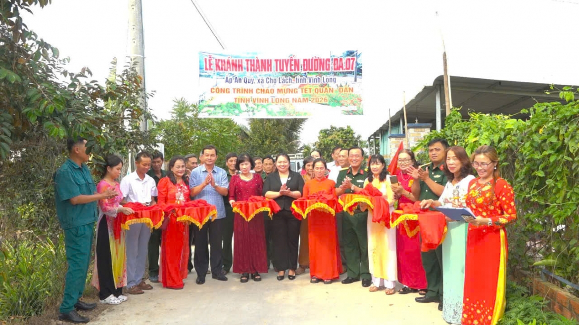 Lễ khánh thành tuyến đường giao thông tại xã Chợ Lách