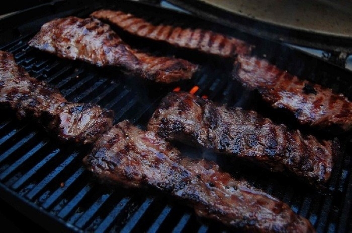 Một số loại thịt không nên ăn nhiều để bảo vệ sức khỏe. (Ảnh minh họa: VTC News)