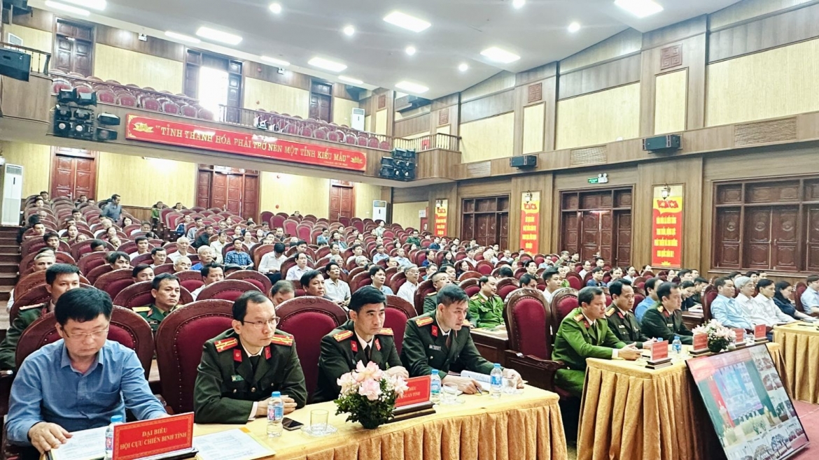 Toàn cảnh Hội nghị tiếp xúc cử tri tại đơn vị bầu cử số 13 gồm 8 xã: Triệu Sơn, Thọ Bình, Thọ Ngọc, Thọ Phú, Hợp Tiến, An Nông, Tân Ninh, Đồng Tiến.
