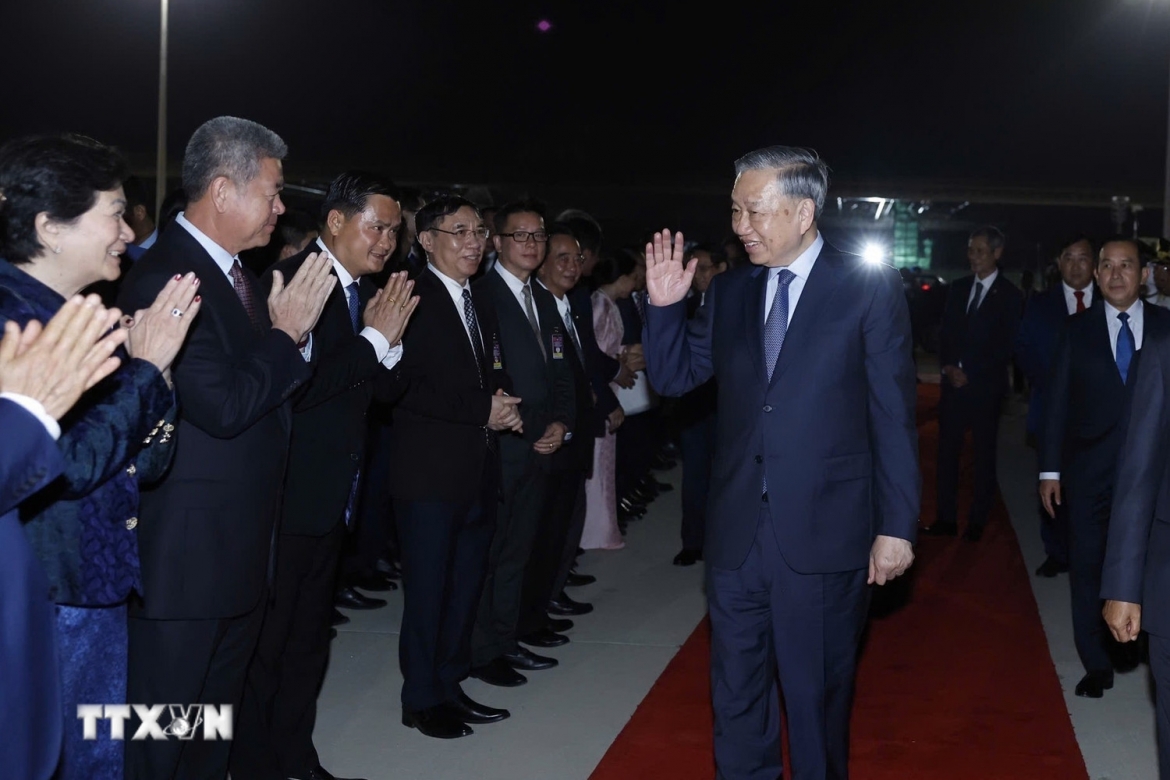 Tối 6/2, Tổng Bí thư Tô Lâm và đoàn đại biểu cấp cao Việt Nam rời thủ đô Phnom Penh, kết thúc tốt đẹp chuyến thăm cấp Nhà nước tới Campuchia, đồng chủ trì Cuộc gặp giữa Bộ Chính trị Ban Chấp hành Trung ương Đảng Cộng sản Việt Nam với Ban Thường vụ Trung ương Đảng Nhân dân Campuchia và Cuộc gặp giữa 3 người đứng đầu 3 Đảng Việt Nam - Campuchia – Lào. (Ảnh: TTXVN)