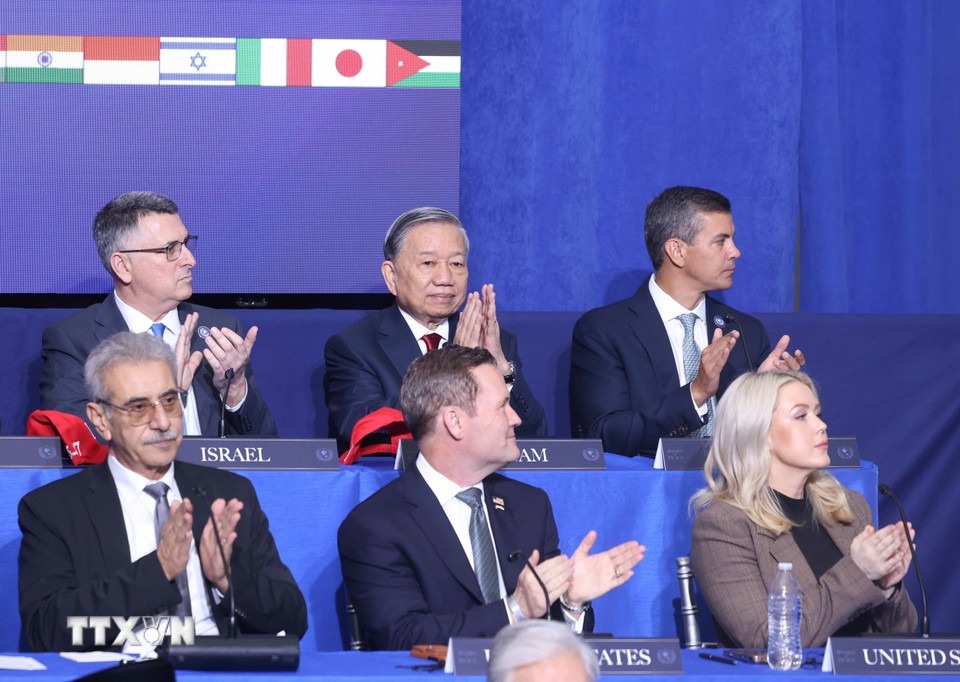 Tổng Bí thư Tô Lâm và các đại biểu dự Phiên khai mạc Hội đồng Hòa bình về Dải Gaza. Ảnh: TTXVN