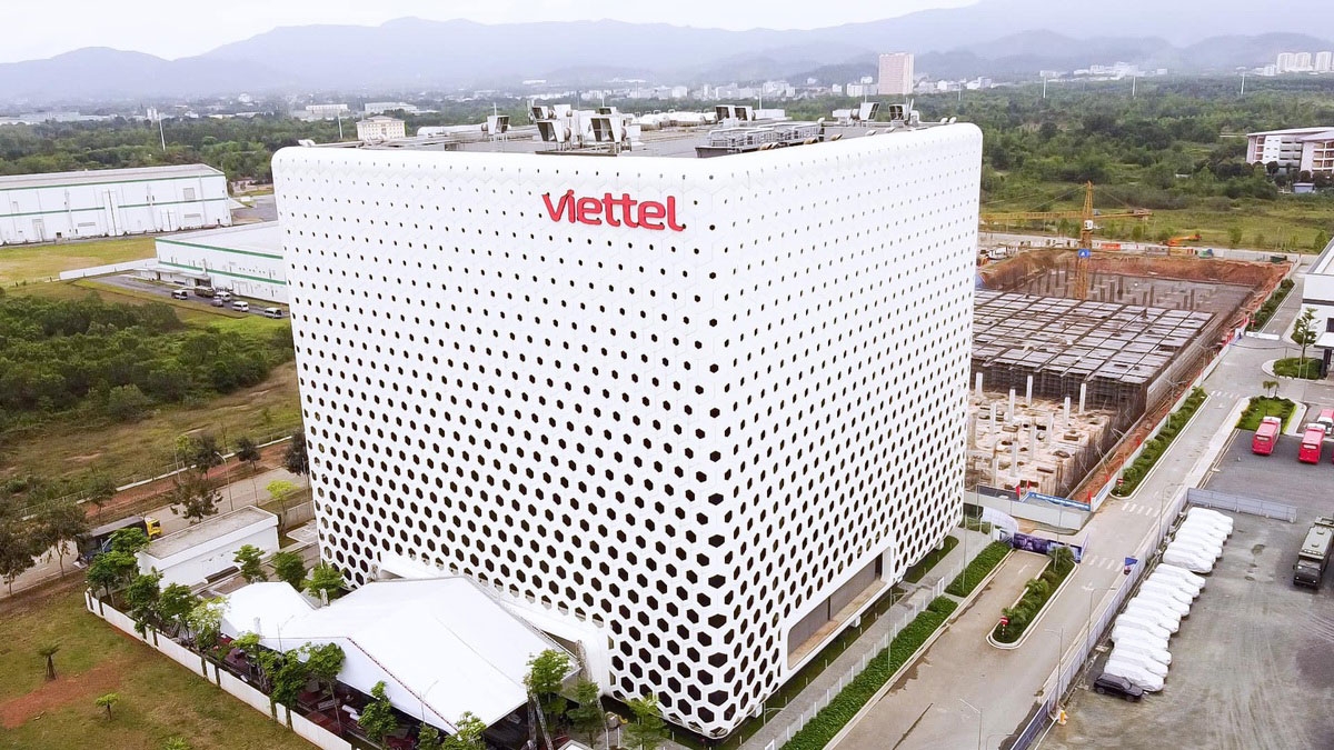 Các doanh nghiệp cho rằng trung tâm dữ liệu không đơn thuần là cơ sở cung cấp dịch vụ thông thường mà có thể xem như “nhà máy” của hạ tầng số.