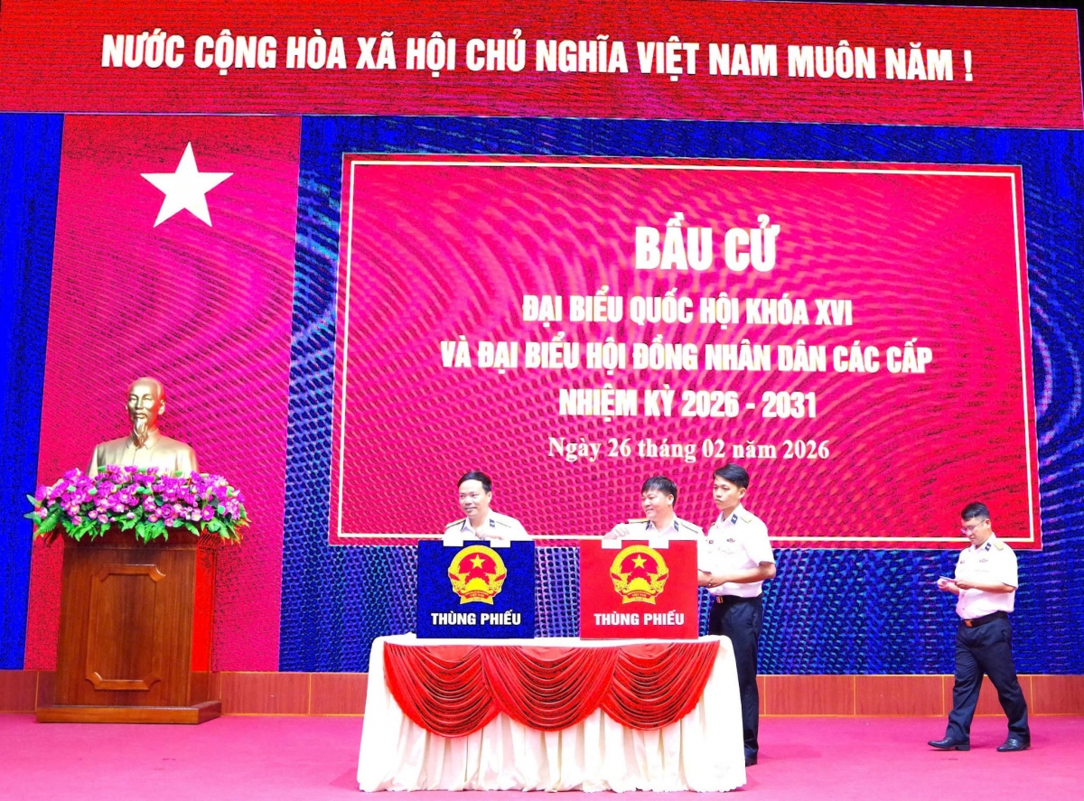 Bầu cử sớm tại Vùng 2 Hải quân