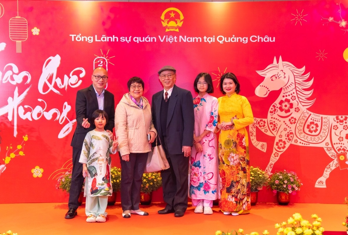 Bà con kiều bào tại tỉnh Quảng Đông tham gia Lễ Kỷ niệm và chương trình Xuân Quê hương. Ảnh do Tổng Lãnh sự quán cung cấp