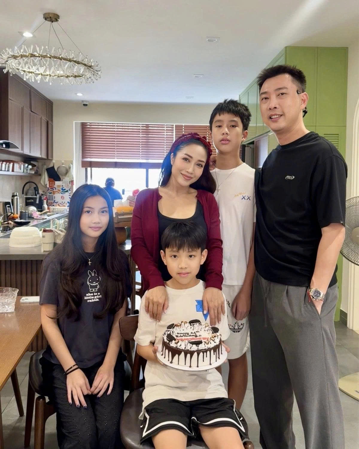 Ốc Thanh Vân cùng ông xã tổ chức sinh nhật 11 tuổi đơn giản cho con trai Cacao theo ý muốn của cậu bé.