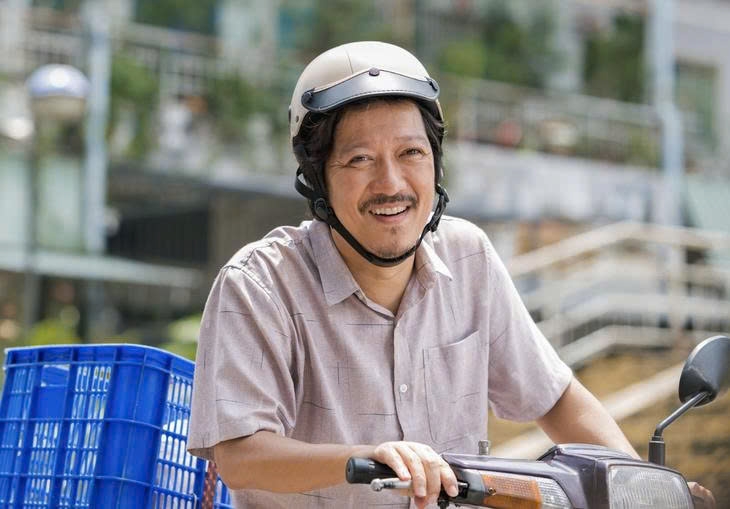 Trường Giang trở lại đường đua phim Tết trong "Nhà ba tôi một phòng". Ảnh: ĐPCC