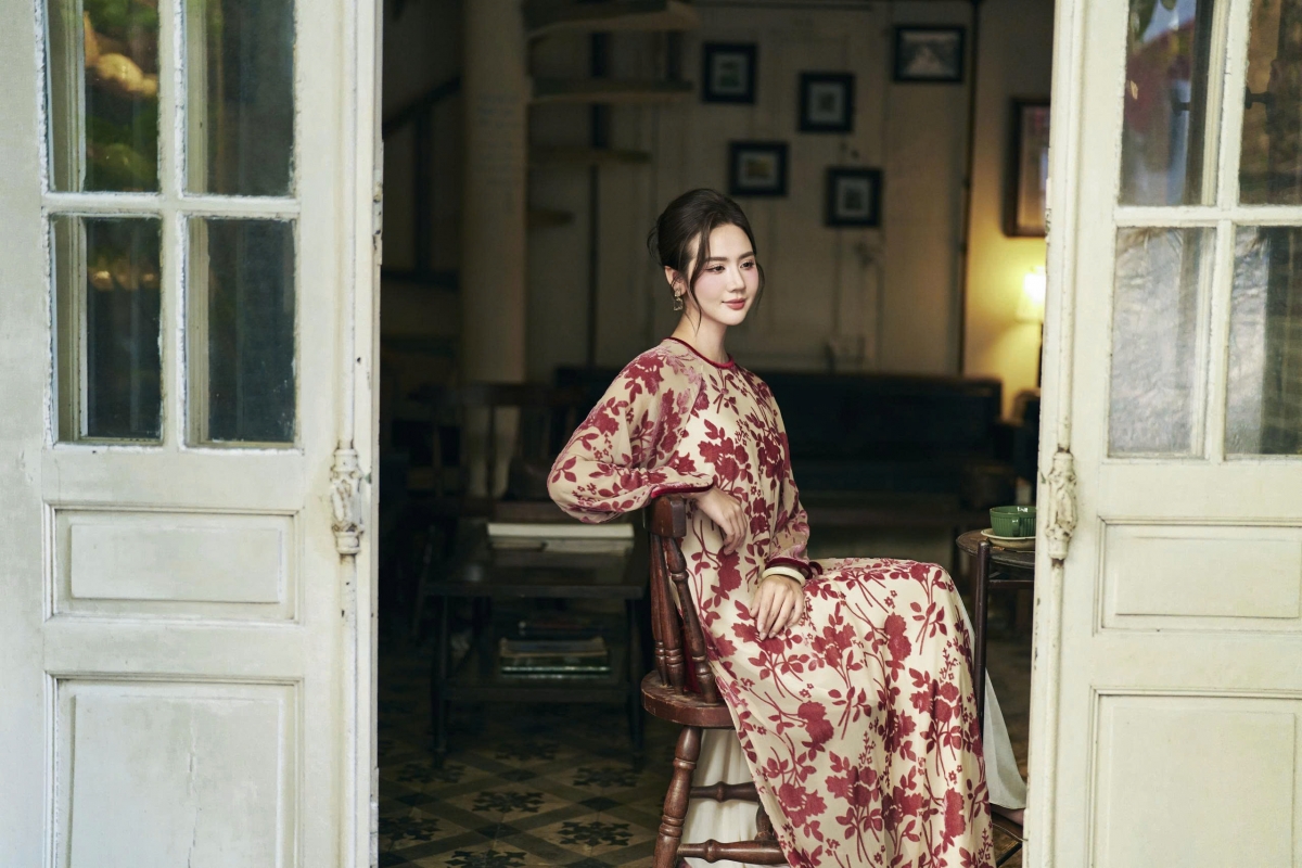 Năm nay, cô đón năm mới tại Hà Nội, tận hưởng không khí xuân của Thủ đô theo cách giản dị, ấm cúng bên gia đình.