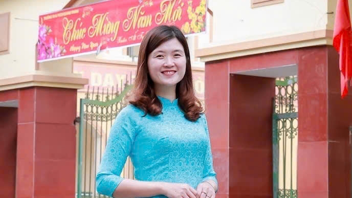 Bà Nguyễn Thị Thùy Trang - Bí thư Chi bộ, Hiệu trưởng Trường Tiểu học và THCS Quang Trung (phường Phố Hiến) ứng cử viên ĐBQH Khóa XVI. Ảnh: NVCC