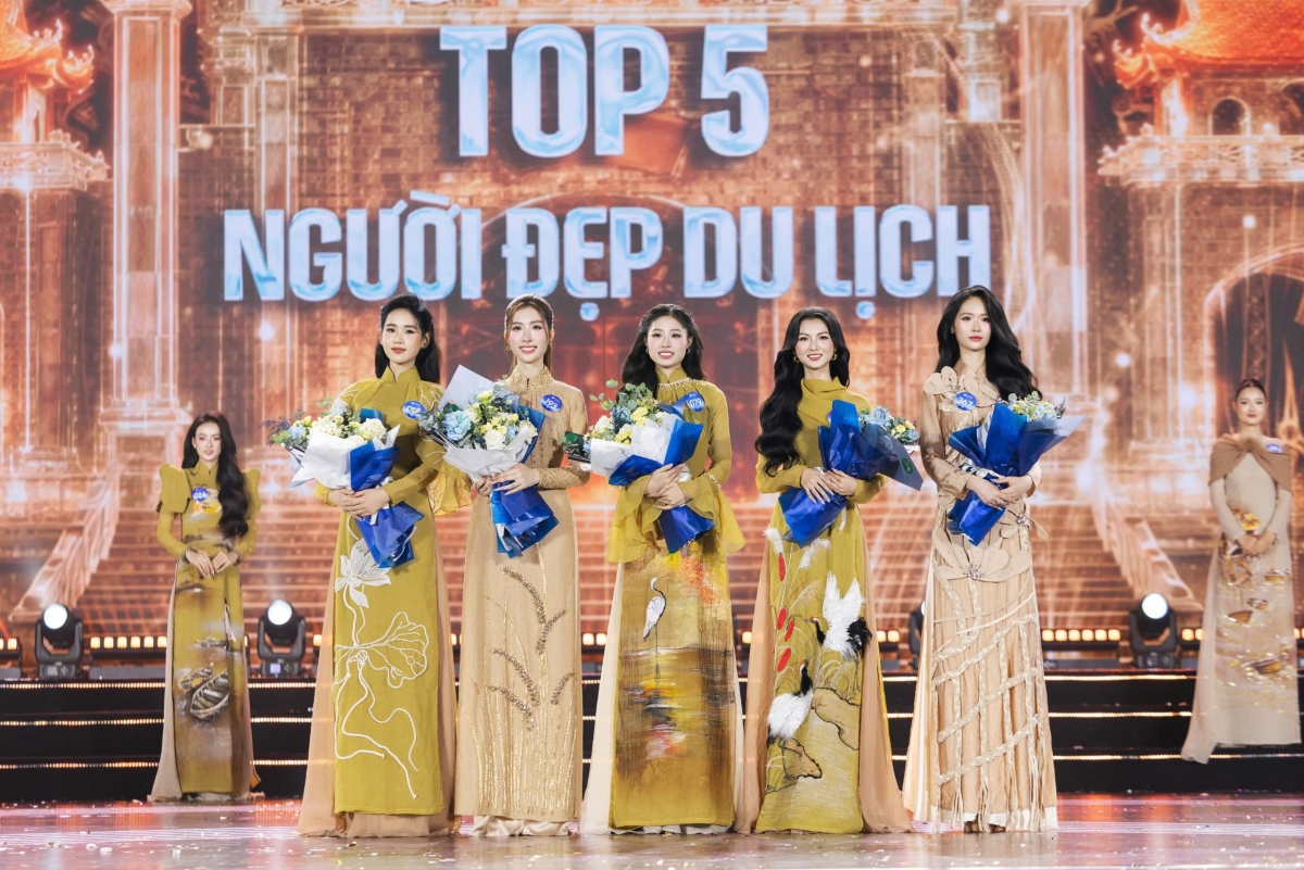 Top 5 người đẹp Du lịch