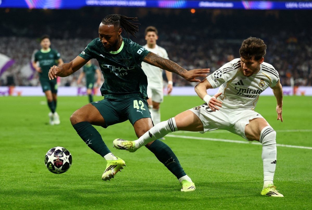 Man City đang gặp khó trước một Real Madrid thi đấu thấp (Ảnh: Reuters).