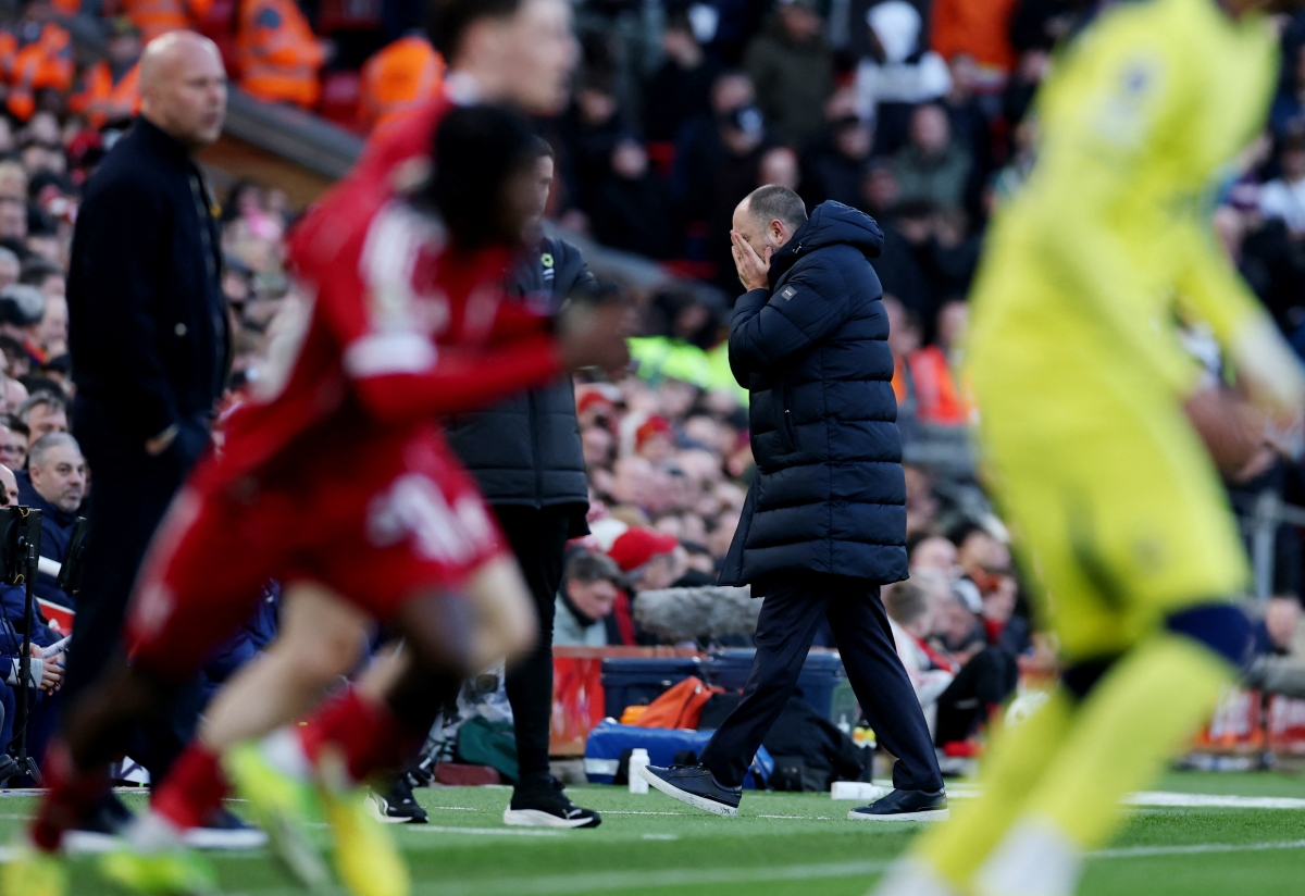 Biểu cảm thất vọng của HLV Igor Tudor bên phía Tottenham. (Ảnh: Reuters)