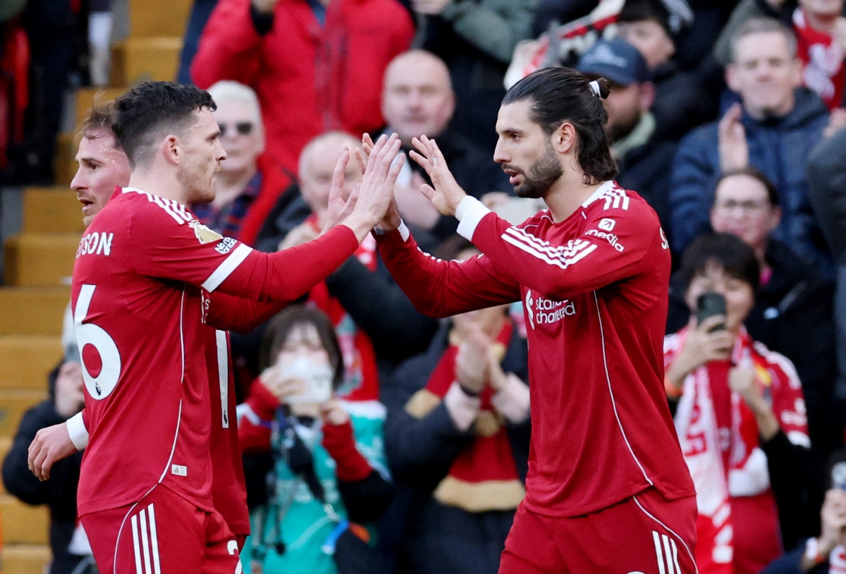 Dominik Szoboszlai mở tỷ số cho Liverpool. (Ảnh: Reuters)