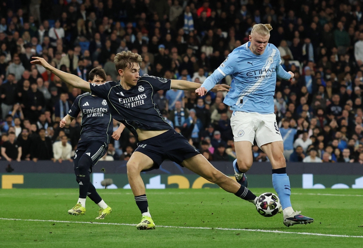 Erling Haaland vẫn gặp khó khăn trong việc ghi bàn vào lưới REal Madrid (Ảnh: Reuters).