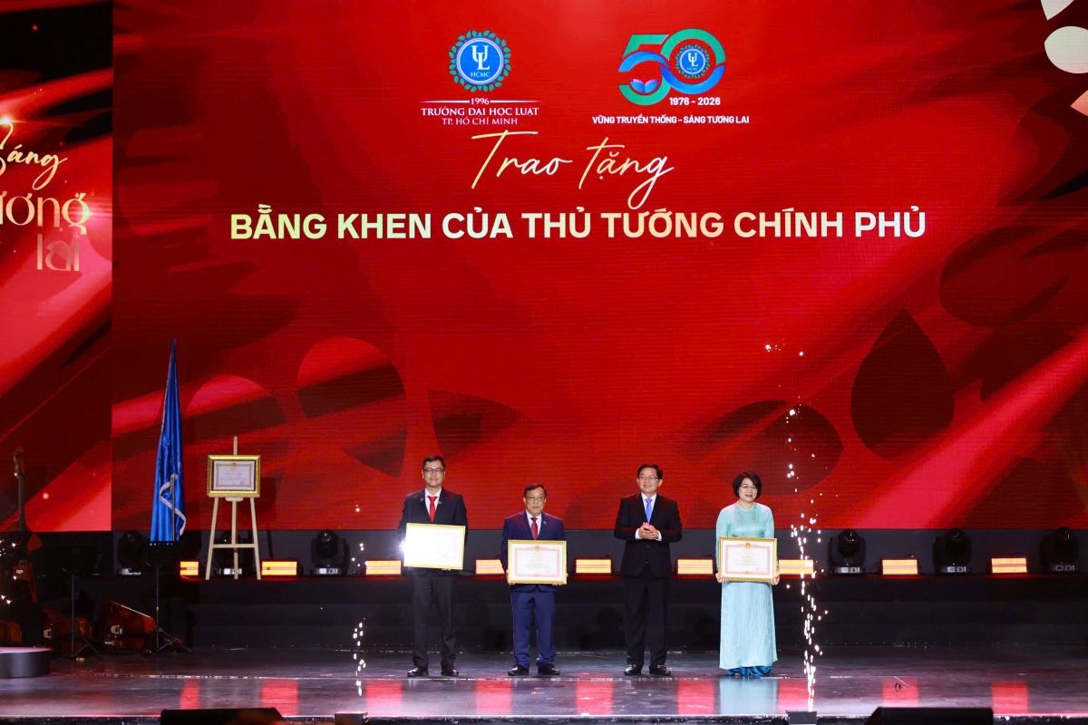 Các cá nhân xuất săc nhận Bằng khen của Thủ tướng Chính phủ