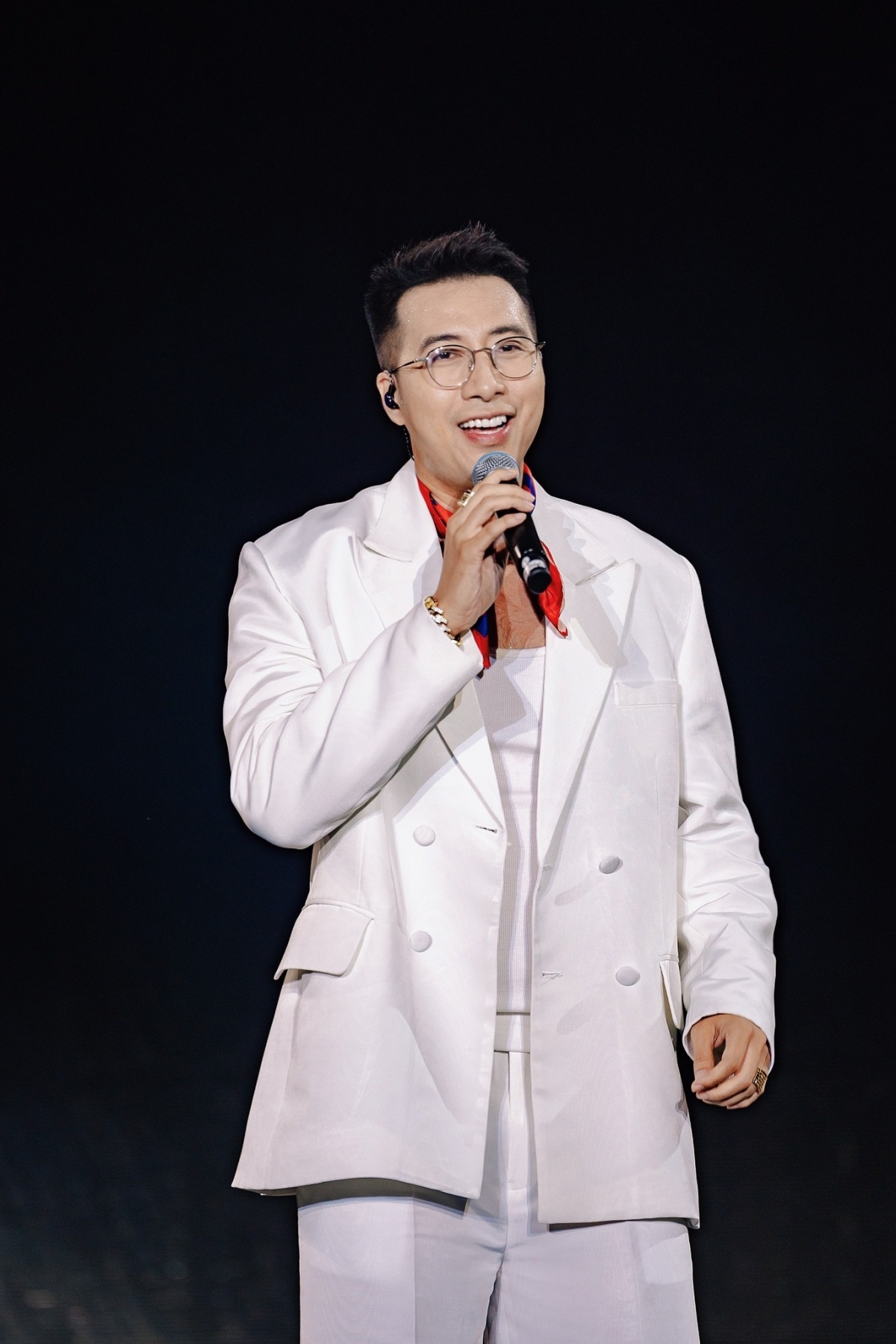 Ca sĩ, nhạc sĩ kiêm nhà sản xuất âm nhạc Only C