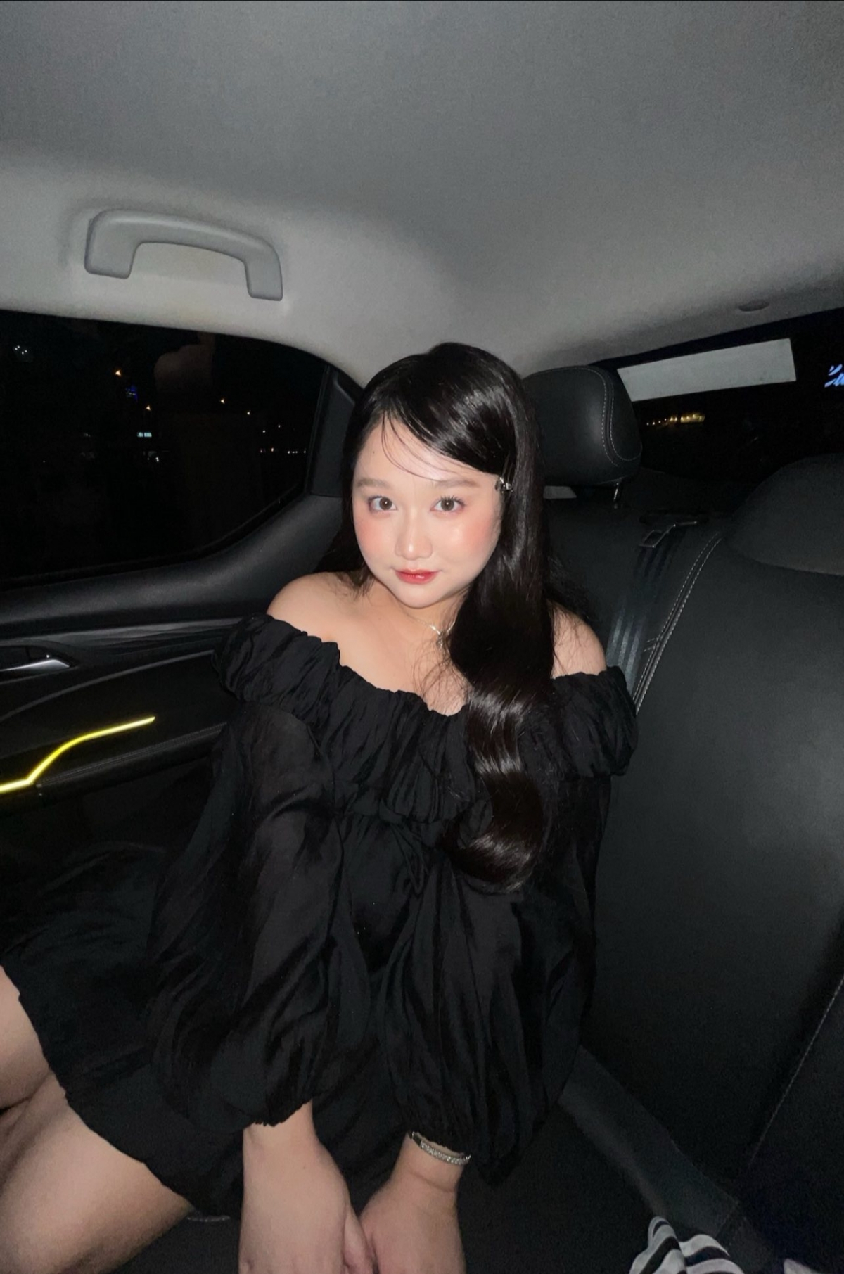 Sau quãng thời gian dài gần như “ở ẩn”, Trúc Anh đang cho thấy những chuyển biến tích cực cả về ngoại hình lẫn tinh thần, thu hút sự quan tâm trở lại từ công chúng.