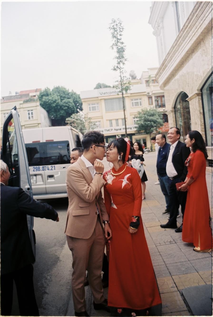 Hoàng Dũng và bà xã trong đám cưới cách đây 6 năm. Ảnh: FBNV