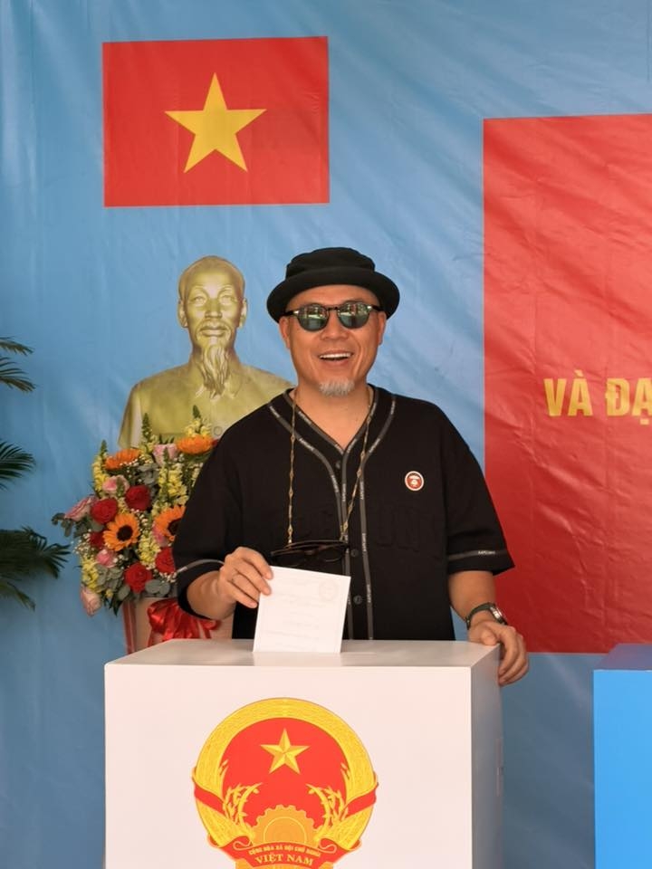 Nhạc sĩ Huy Tuấn chia sẻ đã "hoàn thành nghĩa vụ công dân".