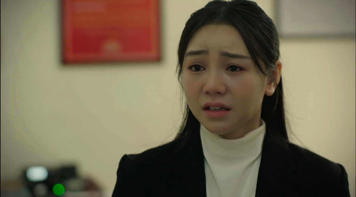 Cảnh khóc dày đặc của Quỳnh Kool trong "Bước chân vào đời"