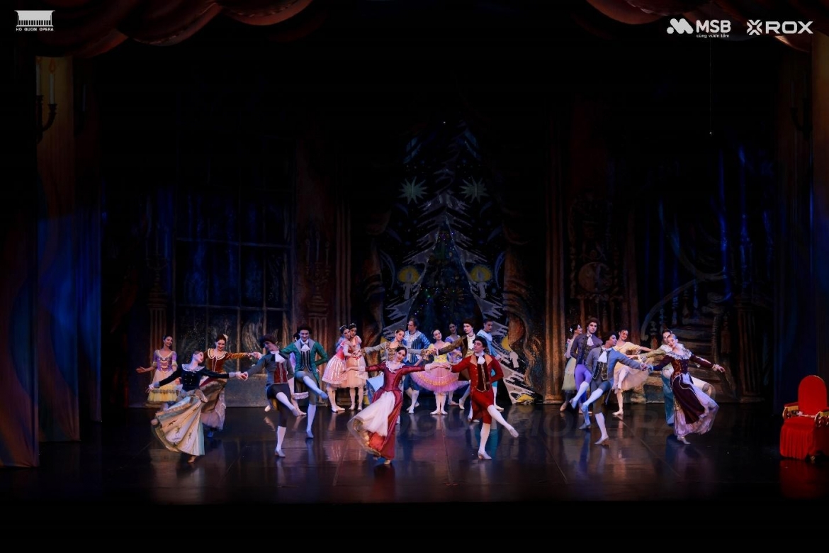 Chia sẻ sau đêm diễn, một khán giả cho biết: Ballet Nga thực sự ấn tượng và khác biệt. Cách thức tổ chức chương trình cũng rất bài bản, mang đến trải nghiệm đạt chuẩn quốc tế.