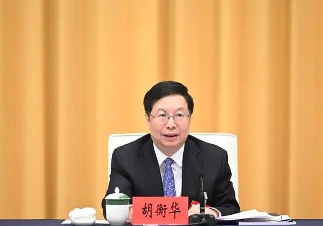 Ông Hồ Hoành Hoa, Phó Bí thư Thành ủy kiêm Thị trưởng Trùng Khánh. Ảnh: Trùng Khánh nhật báo